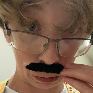 Meet your Posher, Lyrick